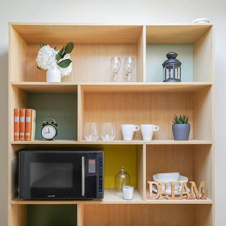 Studio Sous Les Toits Tres Bien Place Et Climatise Montpellier Exteriör bild