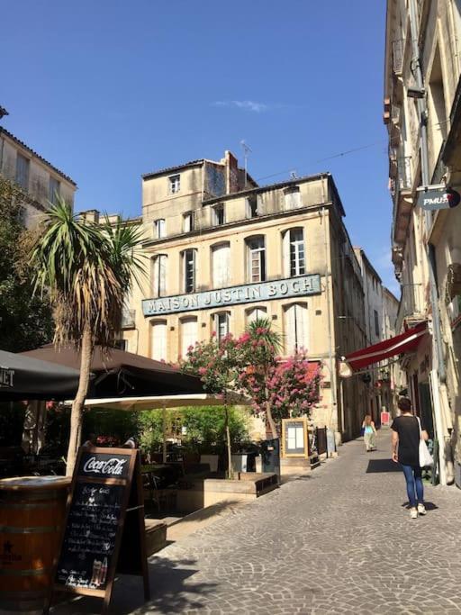 Studio Sous Les Toits Tres Bien Place Et Climatise Montpellier Exteriör bild